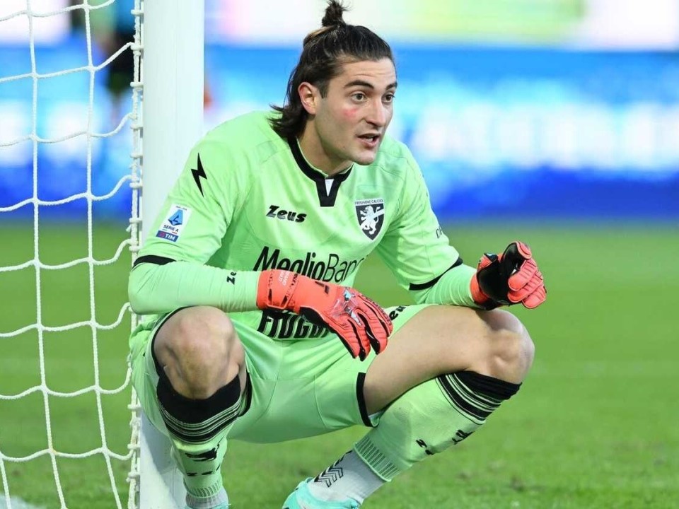 萨索洛保级成功(萨索洛阵型)