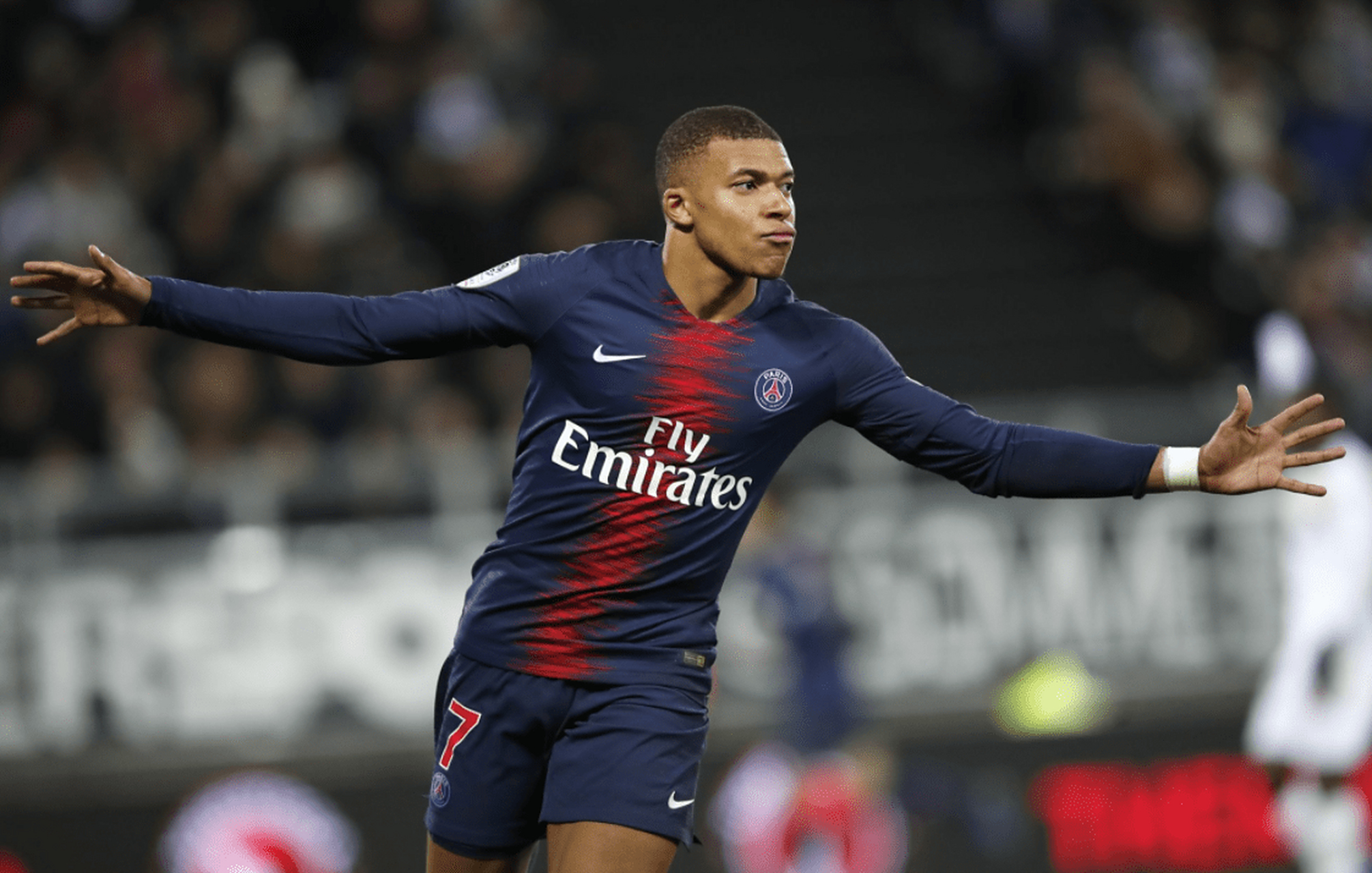 虎扑下载-姆巴佩现在在哪个俱乐部球队(姆巴佩现在属于哪支球队俱乐部)