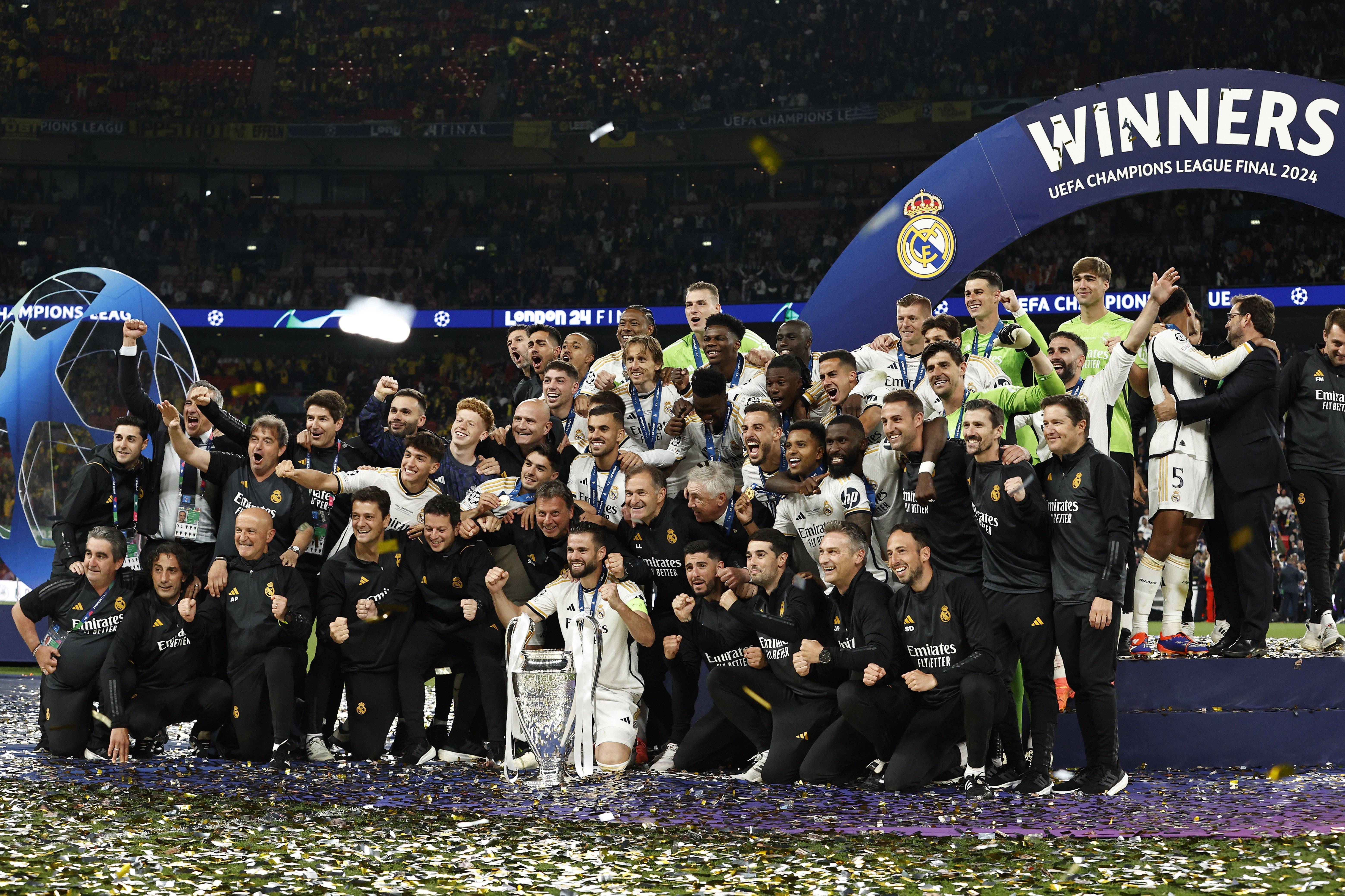 虎扑中国-皇马历史最佳阵容11人(皇马近十年最佳阵容)